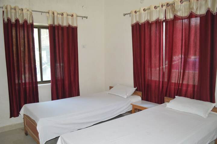 Room 15 of 24