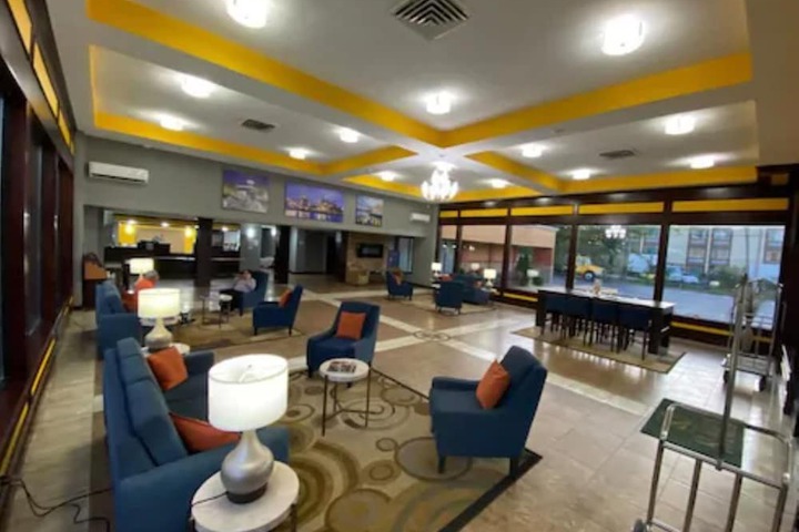Quality Inn & Suites