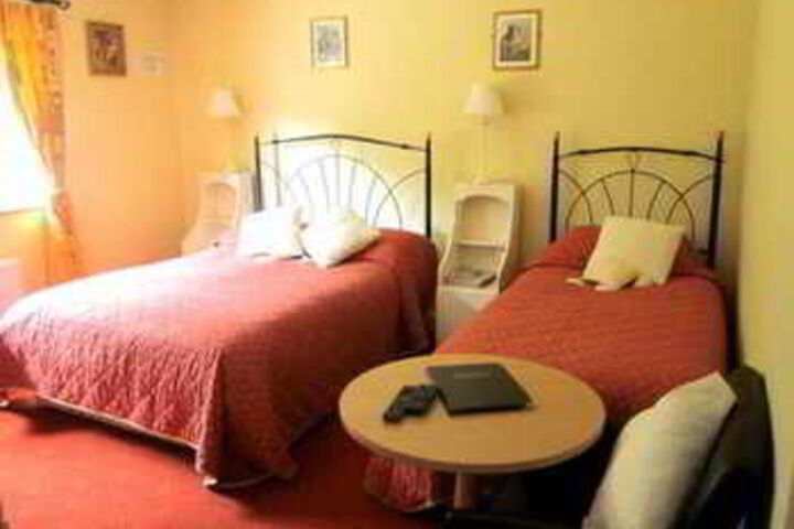 Room 3 of 11