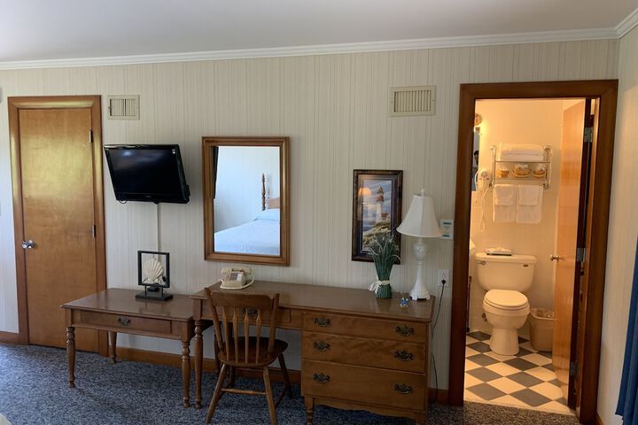 Room 52 of 167