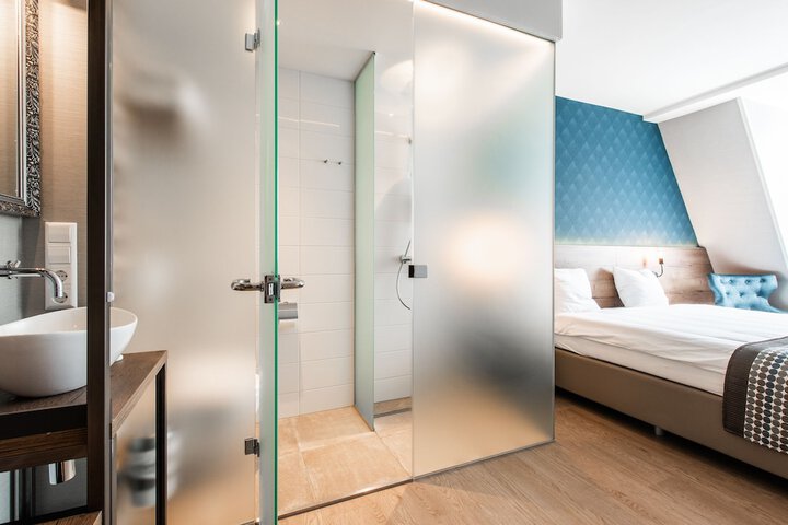 Room 41 of 58