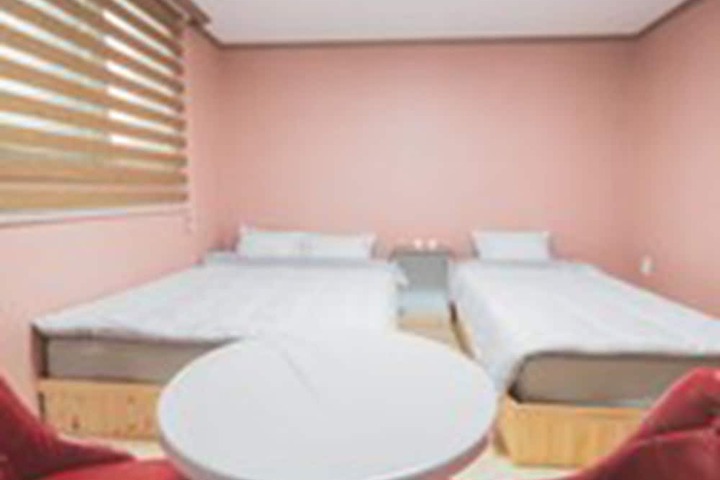 Room 9 of 64