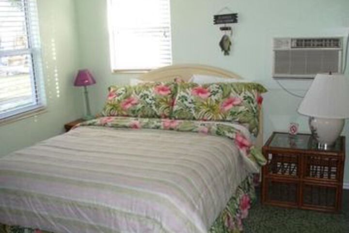Room 13 of 26