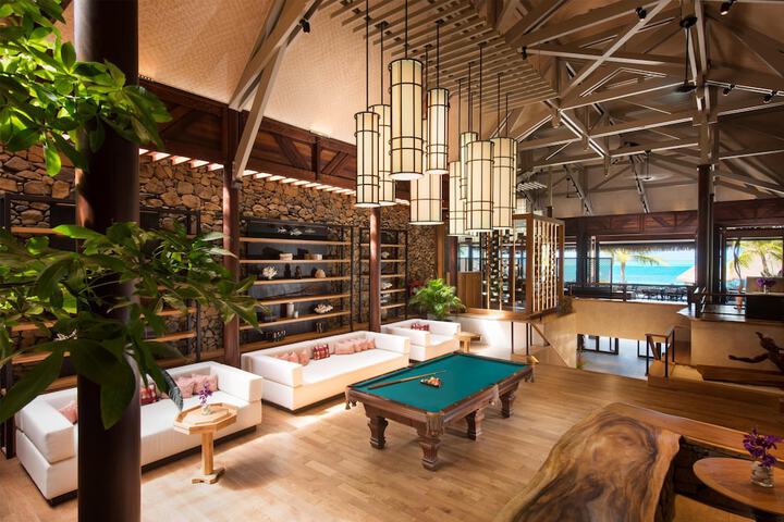 Hotel Lobby