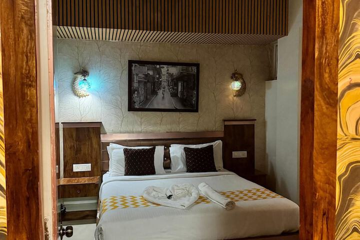 Room 37 of 63