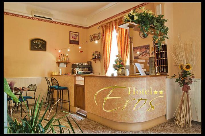 Hotel Eros
