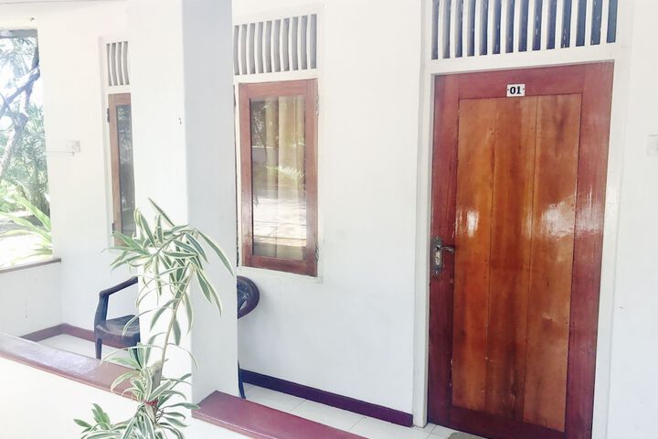 Room 6 of 35