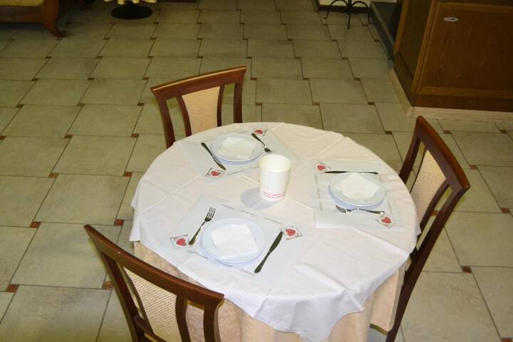Dining 20 of 30