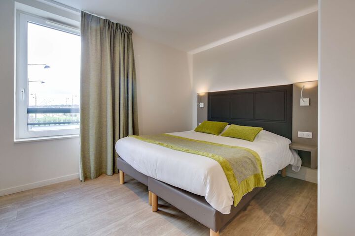 Room 40 of 84