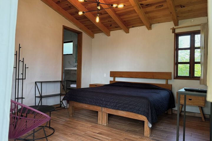 Room 65 of 220