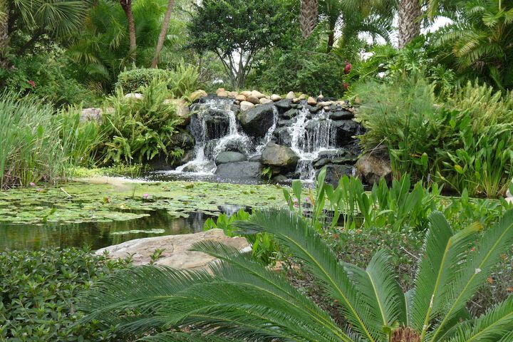 Hotel Exterior 2 of 8