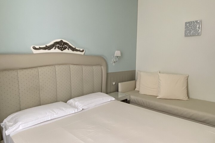 Room 18 of 41