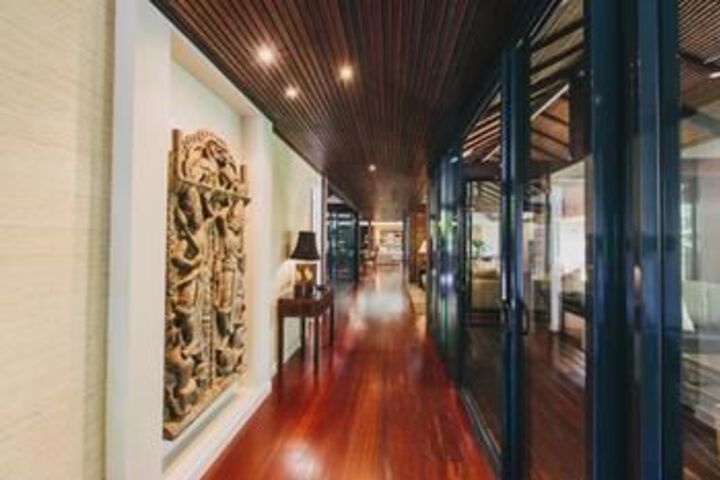 Ballroom/Hall 10 of 13