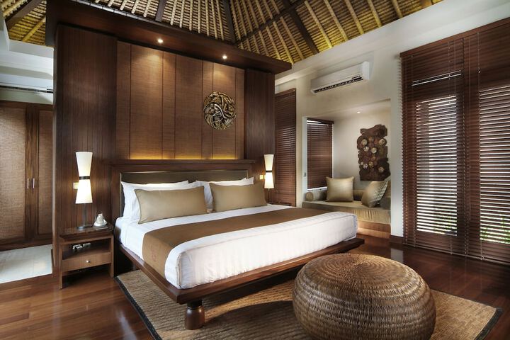 Room 5 of 28