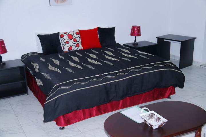 Room 10 of 24