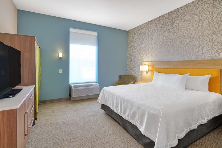 1 King Bed Studio Suite (1 of 17)