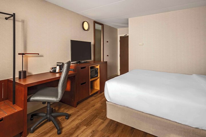 Room 14 of 53