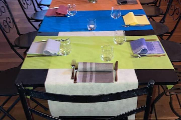 Dining 105 of 171