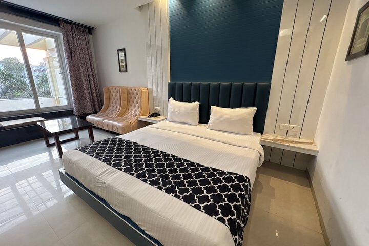 Room 28 of 43