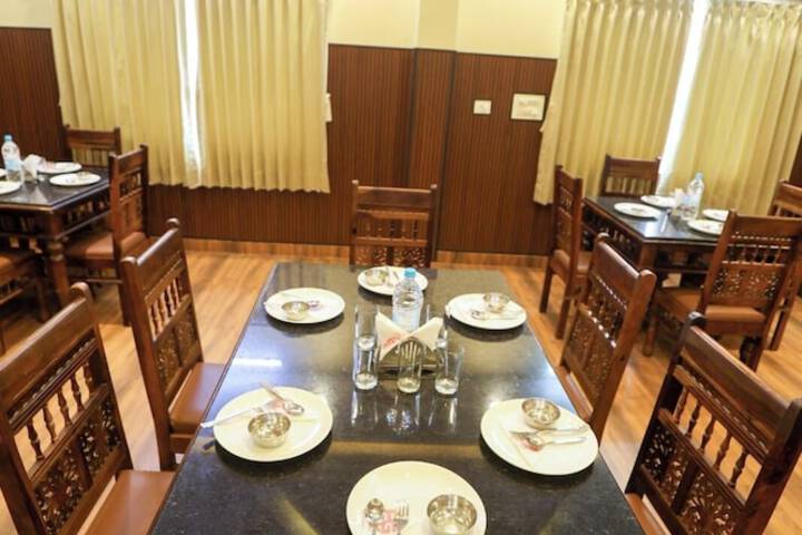 Dining 47 of 64