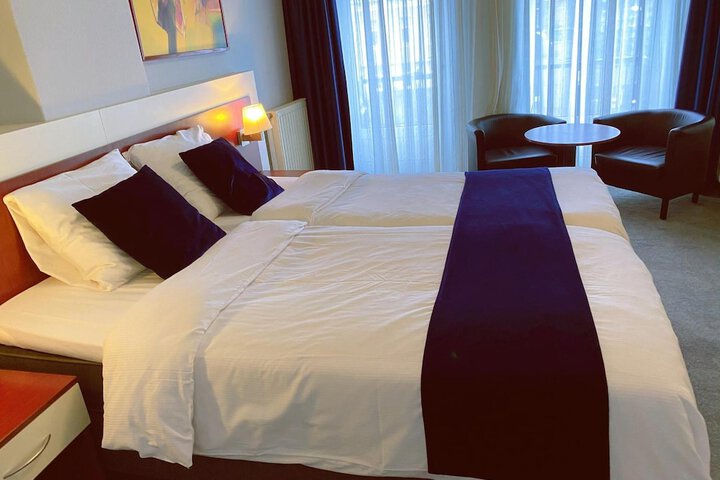 Room 21 of 72