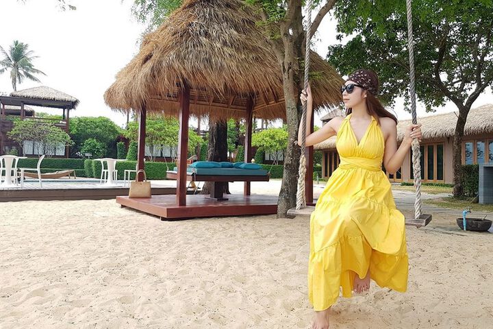 Beach 63 of 76