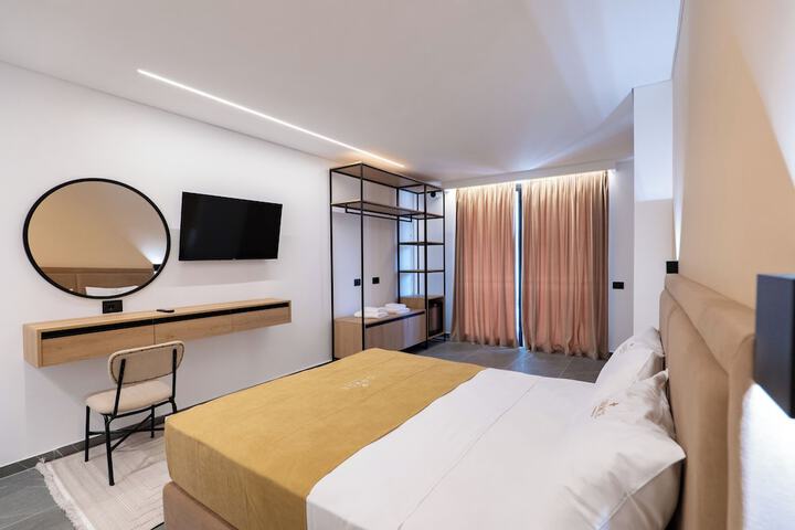 Room 41 of 108