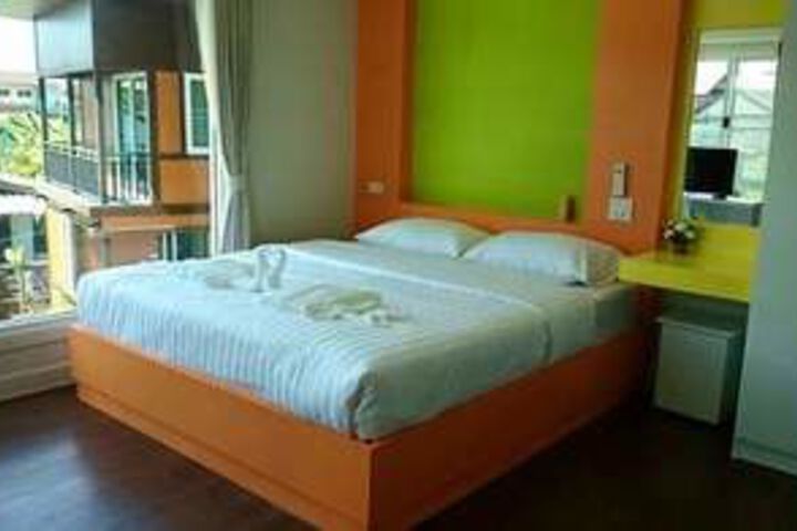 Room 10 of 15