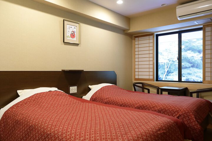 Room 19 of 89