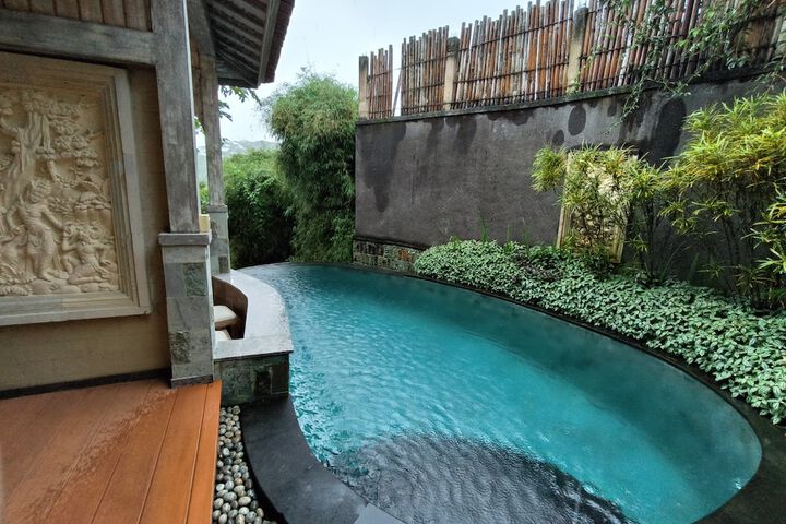 Pool 37 of 66