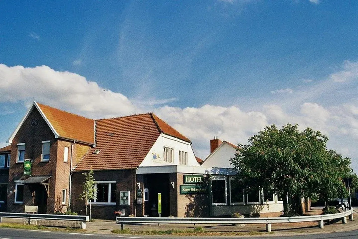LANDHOTEL ZUM LUETTEN DIDI