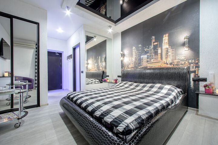 Room 19 of 42