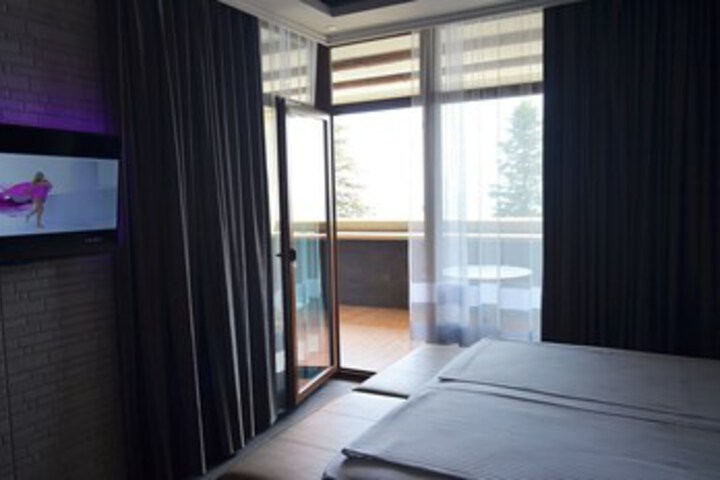 Room 23 of 36