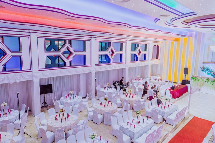 Ballroom/Hall 32 of 35