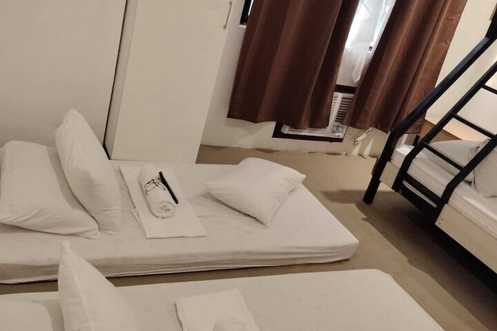 Room 52 of 116