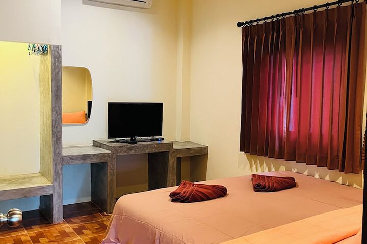Room 12 of 49