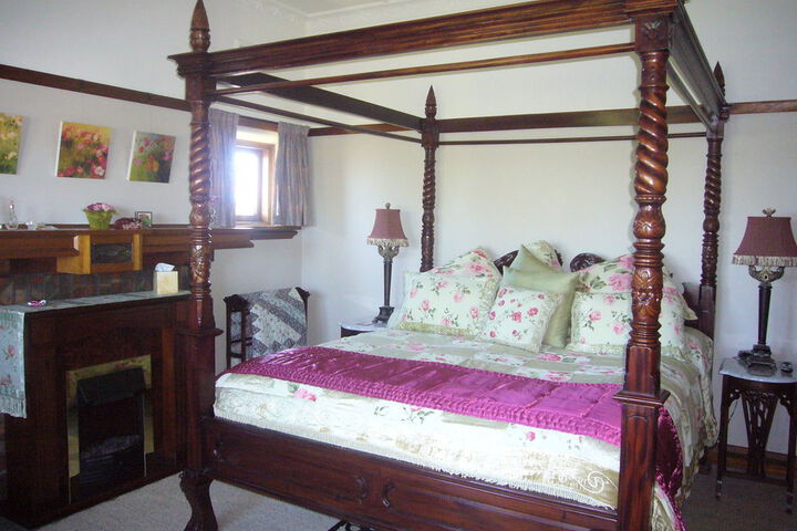 Room 5 of 27