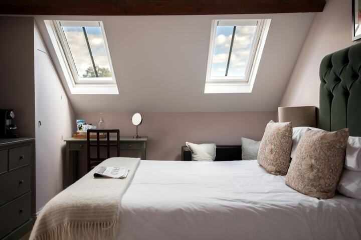 Room 4 of 26