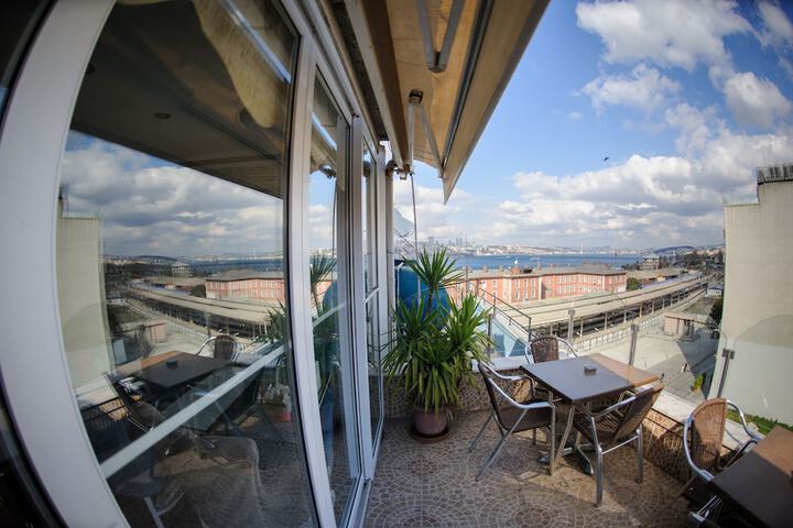 Breakfast/Coffee Service 21 of 28