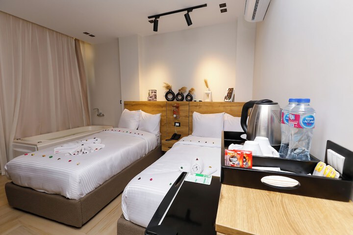 Room 77 of 150