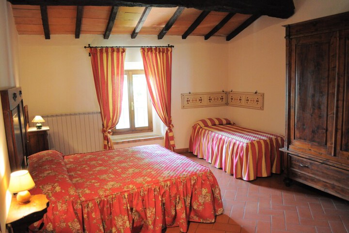 Room 21 of 85