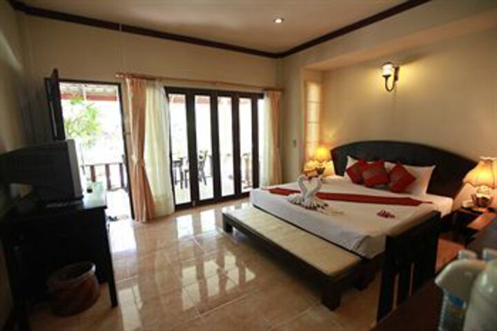 Room 33 of 61