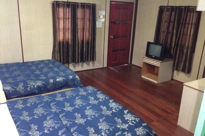 Room 10 of 64