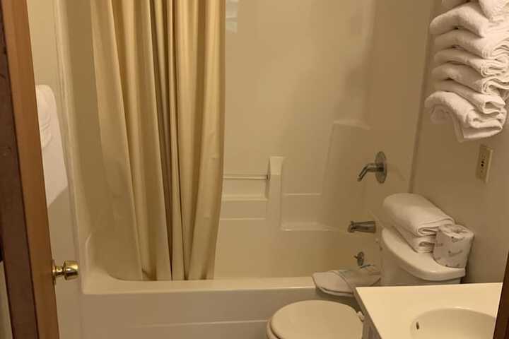 Room 44 of 75