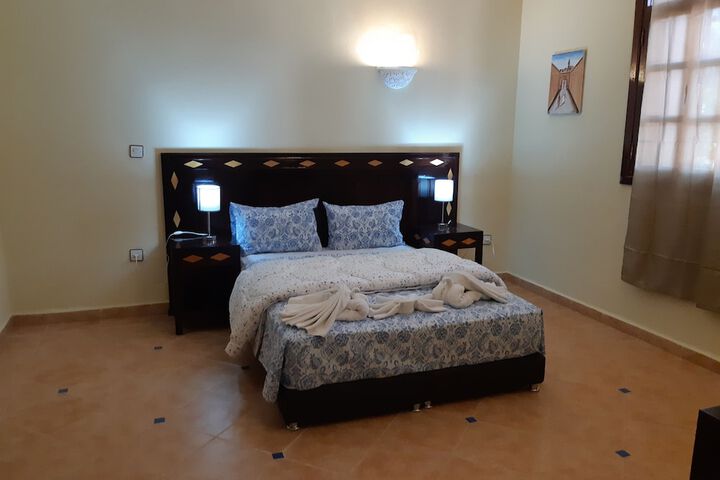 Room 9 of 49