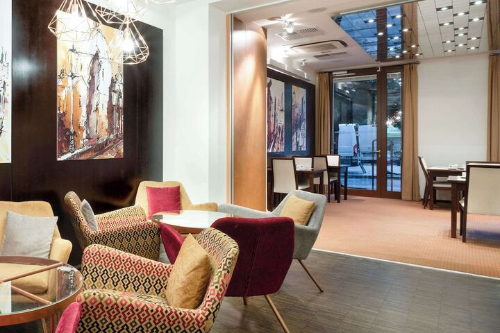 Hotel Lobby
