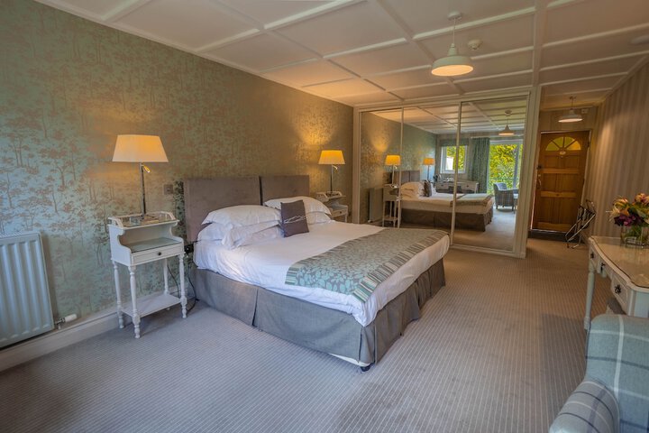 Room 35 of 122