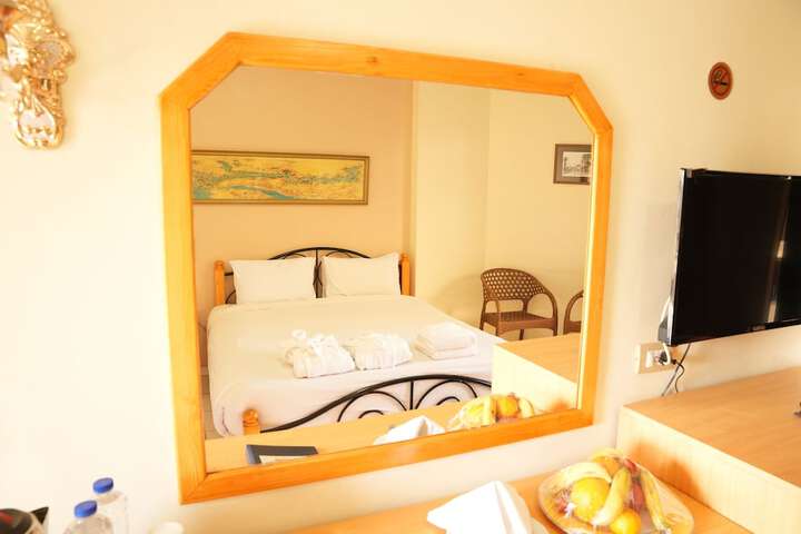 Room 65 of 120