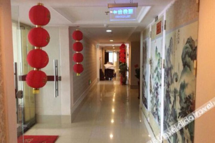 Hotel Interior 7 of 20