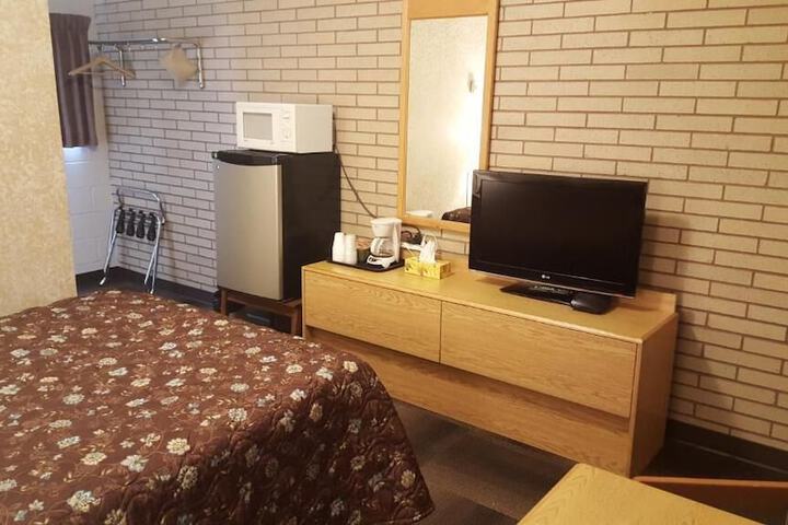 Room 11 of 26